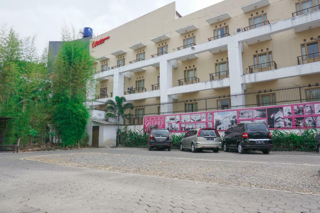 Residences By Reddoorz Near Maranatha University Bandung Buitenkant foto